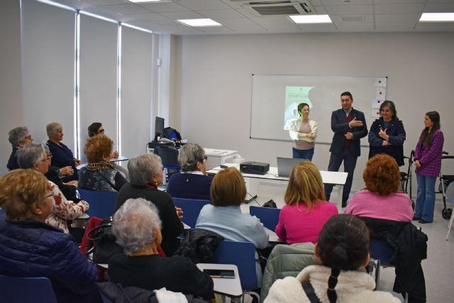 Concluye el programa municipal para combatir la situación de soledad no deseada de personas mayores