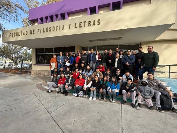 Recibe la FFyL a estudiantes para la III Olimpiada Estatal de Filosofía
