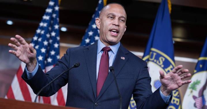 House heads toward vote on bill forcing release of Jeffrey Epstein files