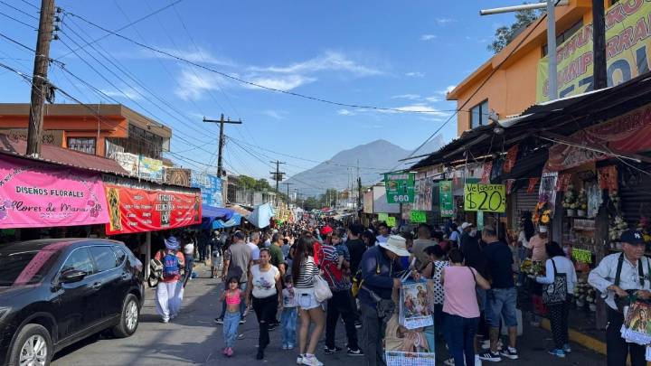 Basílica de Guadalupe recibe a cientos de fieles regios