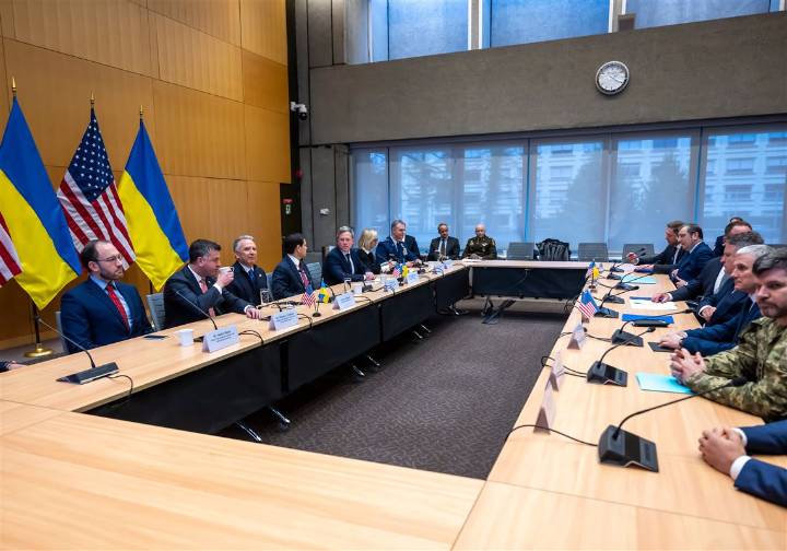 Marc Champion: The Russian deal on Ukraine is a bad deal for Ukraine