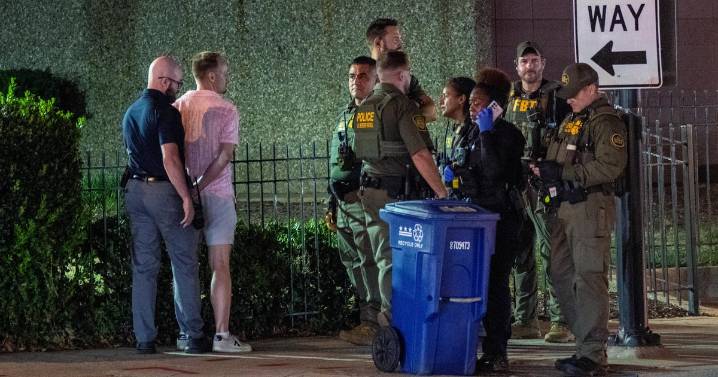 Border Patrol agent testifies sandwich thrown at him "exploded all over," left mustard stains