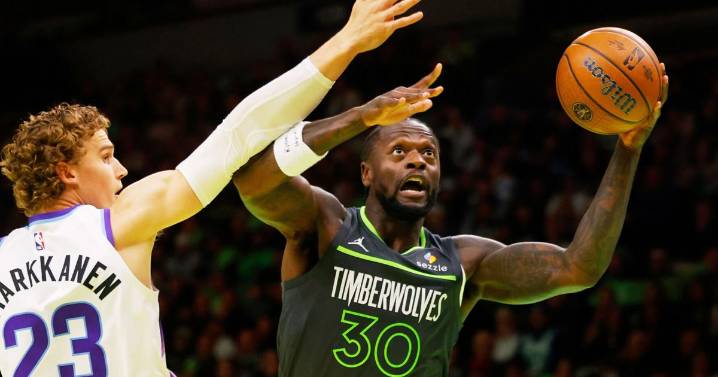 Edwards scores 37, Randle adds 19 with 10 rebounds as Timberwolves beat the Jazz 137