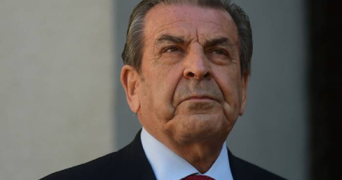 Acercamiento de Kast a Frei enfurece a la DC y complica intentos de Jara de acercarse el centro