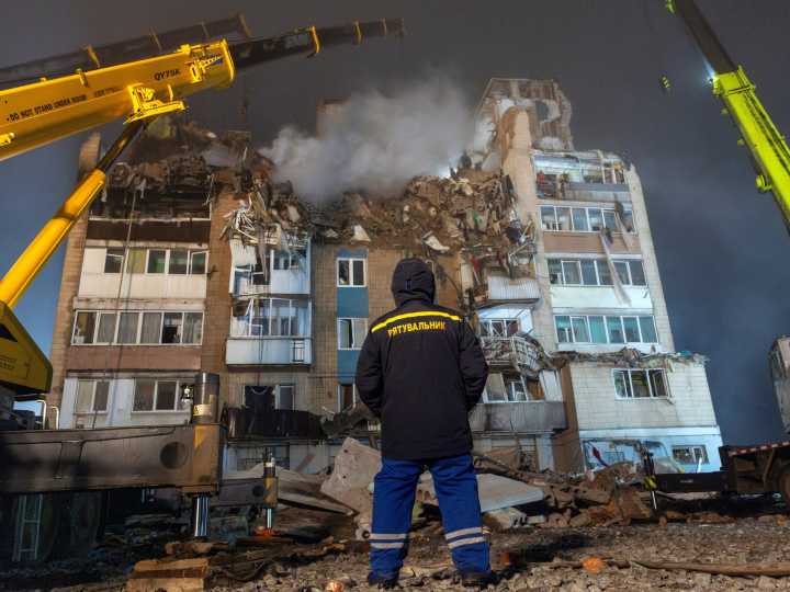 Russian air strikes kill 26 in devastating attack on Ukraine’s Ternopil