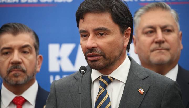 Rodolfo Carter respalda estrategia de unidad política en eventual gobierno de Kast