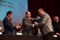 Entregan los Premios INAH; Leonardo López Luján, galardonado por exposición en el Templo Mayor