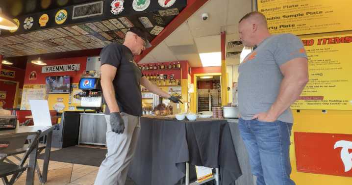 Brothers BBQ does turkey right for Thanksgiving, will donate turkeys to first responders working the holiday