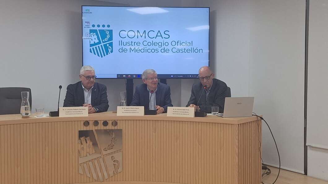 Comcas acoge una mesa redonda sobre tratamientos contra la obesidad