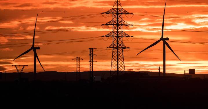 Empresas de energías renovables consideran estricta la convocatoria de México para proyectos y esperan más tiempo