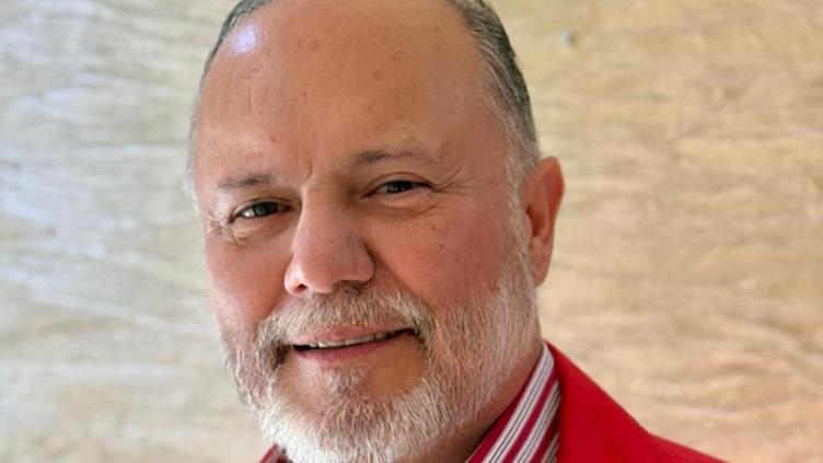 Reta Duarte a Corral a que detenga “conejazo” y enfrente justicia