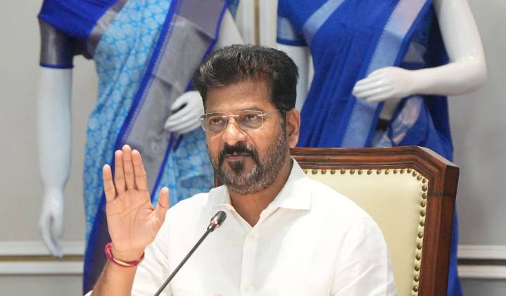 Telangana ties up with Amazon to boost women’s products globally