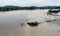 Death toll in Vietnam floods reaches 90