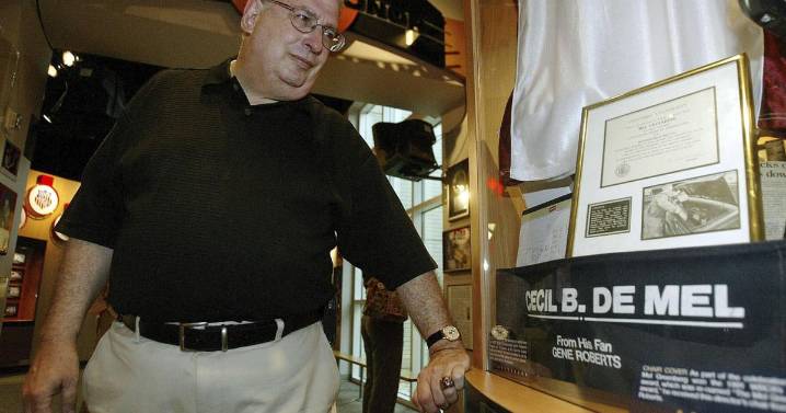 Mel Greenberg marks 50 years since starting women's basketball poll