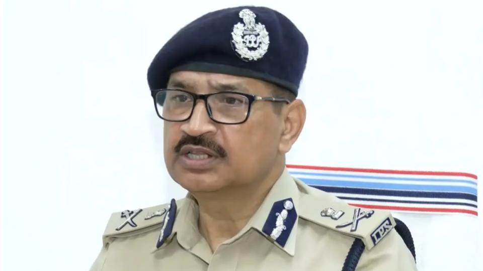 DGP Urgers Voters To Use Weapon Right To Vote 'Bihar Elections'