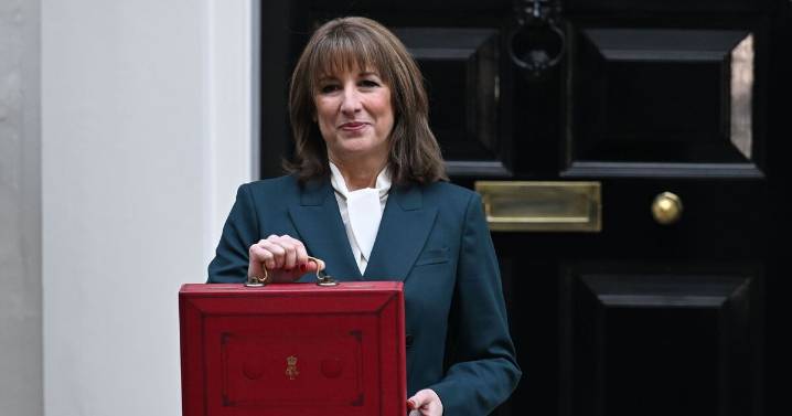 Rachel Reeves told to resign by furious business owners: 'More leaks than the Titanic' 