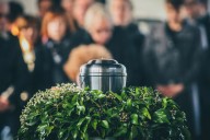 Woman Finds Out Roommate Stole Her Grandmother's Ashes to Teach Her a 'Lesson'