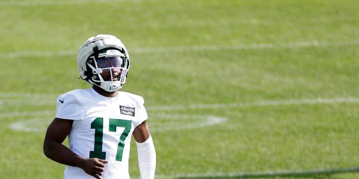 New York Jets cornerback Kris Boyd critically wounded in Manhattan shooting
