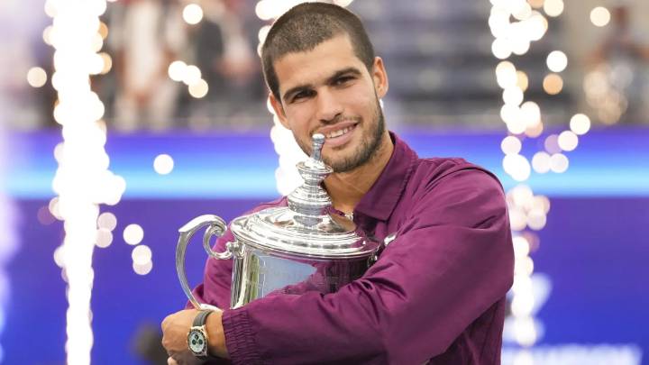 La felicitación de Carlos Alcaraz a uno de sus imprescindibles: "Te quiero un mundo"