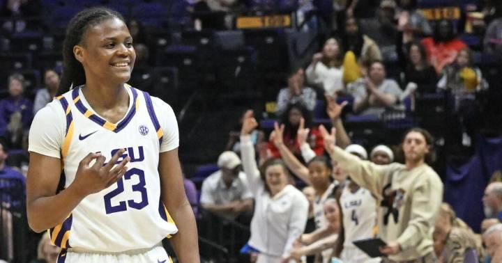 MiLaysia Fulwiley catches fire from 3-point land, leading LSU women to win over Charlotte