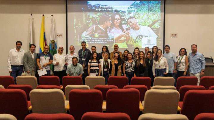 Lanzan herramientas con Inteligencia Artificial para facilitar procesos públicos en Medellín