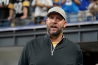 Ben Roethlisberger Calls Out Mike Tomlin’s Poor Decision-Making for Steelers’ Loss to Bears Ben Roethlisberger now has a change of mind on Mike Tomlin's decision in the Pittsburgh Steelers' 31