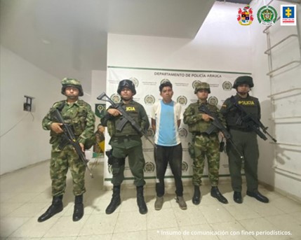 Durante tres horas un hombre le estuvo causando heridas a su pareja sentimental