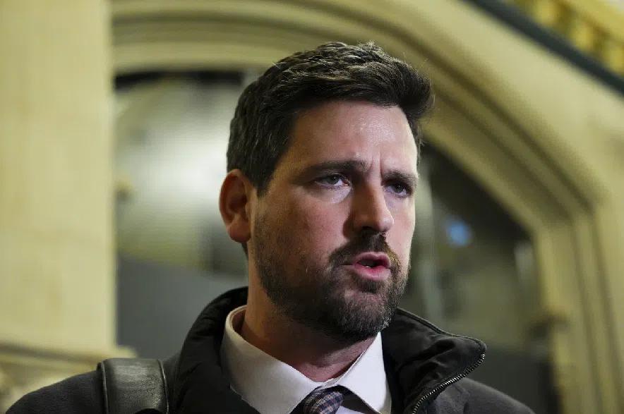 Fraser dismisses using notwithstanding clause to overturn ruling on child pornography