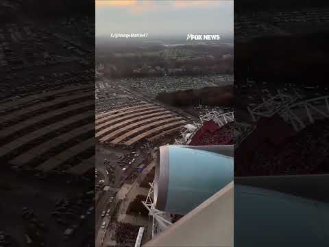 WATCH: Air Force One SOARS over NFL stadium ahead of Trump’s arrival #trump #NFL #us #airforceone