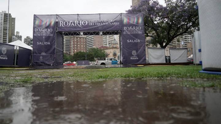 Por culpa de la lluvia, la apertura de Colectividades se pasa al sábado