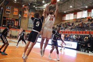 Van De Griend, Bengals too much for undersized Justice Lions