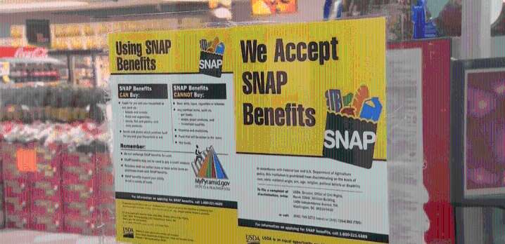 Supreme Court Temporarily Halts Order Requiring Full SNAP Funding Amid Shutdown