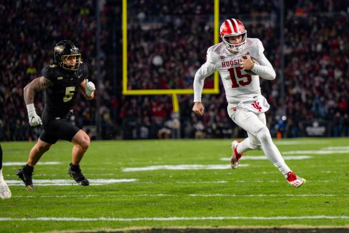 No. 2 Indiana moves to 12-0, earns Big Ten title game spot with 56