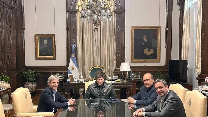 El detrás de la renuncia de Francos y la reacción de Milei