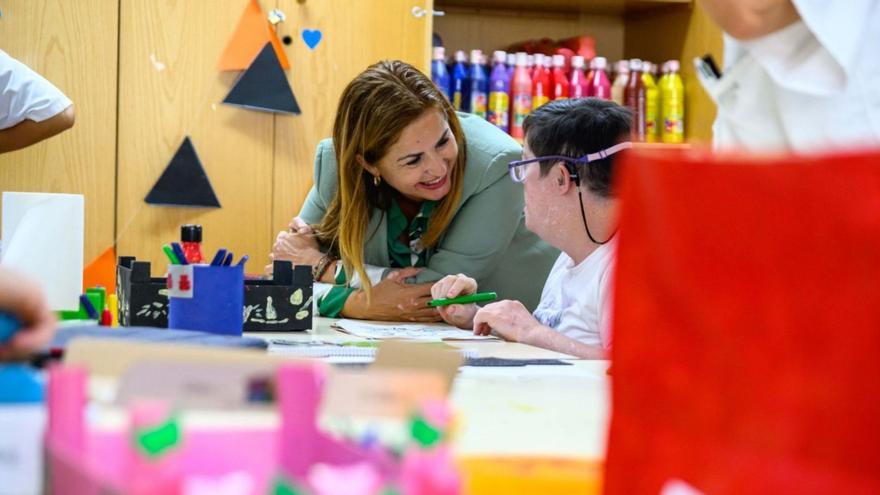 Águeda Fumero: «La acción social es el eje prioritario del Cabildo»