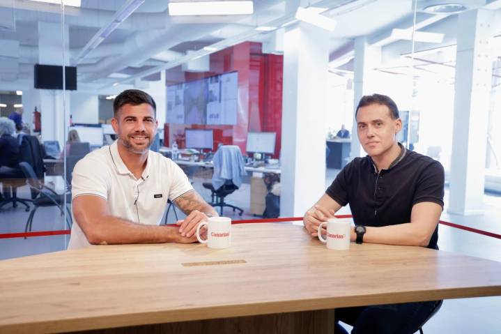 Desde el banquillo: Aythami Artiles analiza la victoria de la UD Las Palmas frente al Racing de Santander