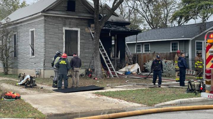 SAFD: 2 detained, arson investigation underway after suspicious house fire east of downtown