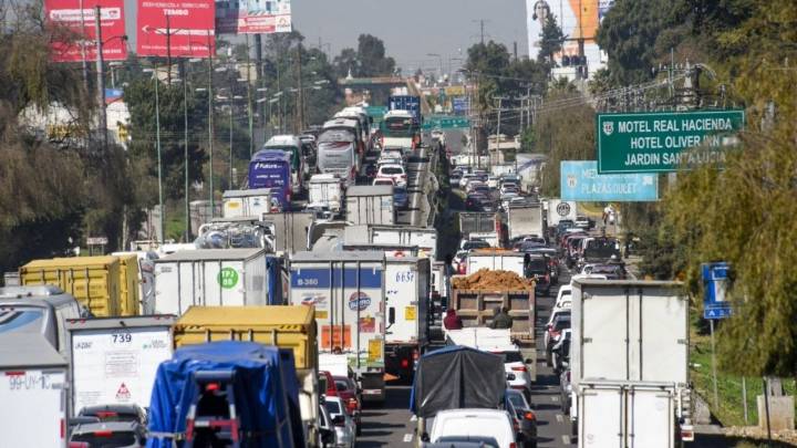 Estas son las carreteras y autopistas con bloqueos viales HOY sábado 22 de noviembre de 2025