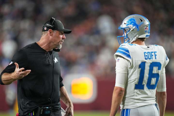 Dan Campbell leaves door cracked, but Lions coach will again call plays this week