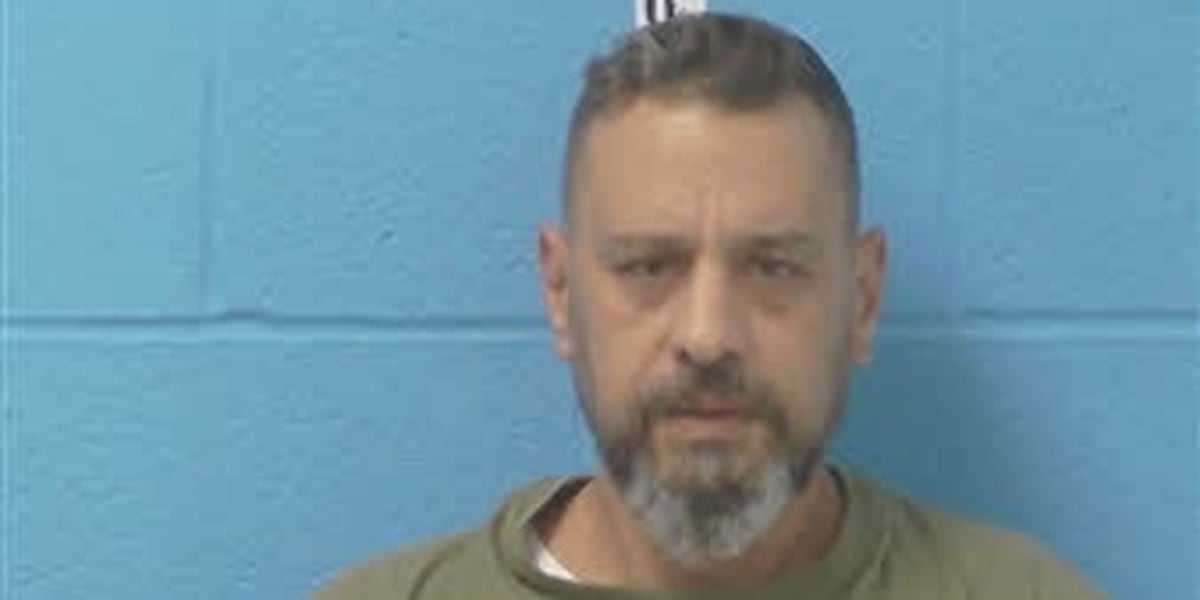 Wanted sex offender who caused lockdown at Nashville hospital turns himself in