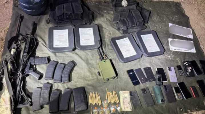Liberan a 20 personas secuestradas en Culiacán; aseguran armas y equipo táctico en operativo