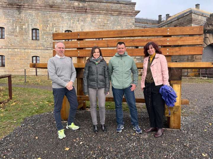 De Rapitán a los pueblos del valle: la ruta de bancos gigantes que cambia cómo miras Jaca