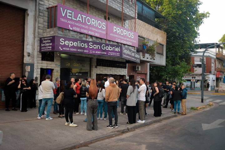 Dolor y reclamo de justicia en el velatorio de Nazareno Isern, el joven asesinado en la autopista Riccheri