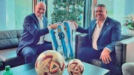 Infantino bancó al Chiqui y lo ratificó en el cargo de FIFA