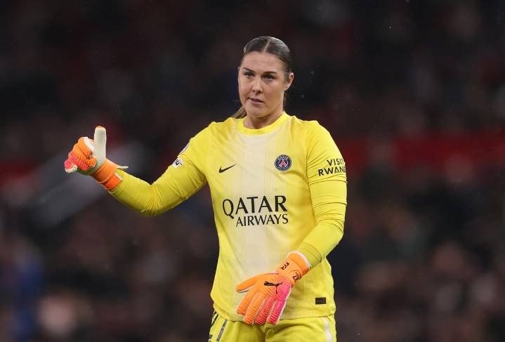 Women's Champions League: Mary Earps booed on Manchester United return as PSG defeated