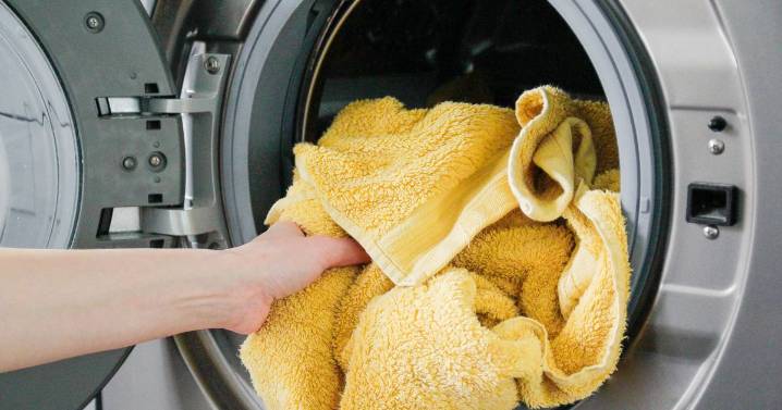 Towels will be fluffier after adding 1 natural item 5 cleaners love to washing machine