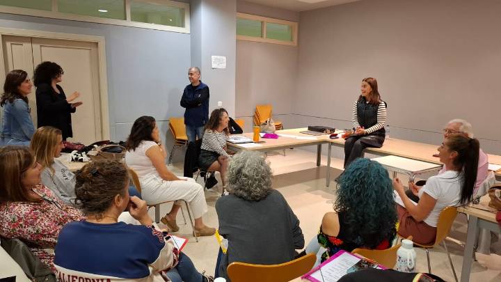 El Ayuntamiento impulsa un taller avanzado de lengua de signos con titulación oficial de nivel A1