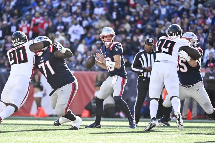 Deadspin | Patriots hold off Falcons for 6th straight win