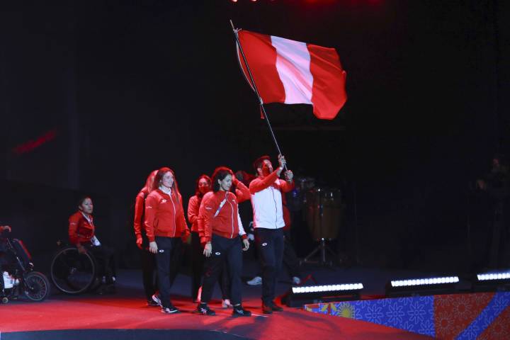Se inauguró esta noche los XX Juegos Bolivarianos Ayacucho.Lima 2025 en la Fortaleza del Real Felipe