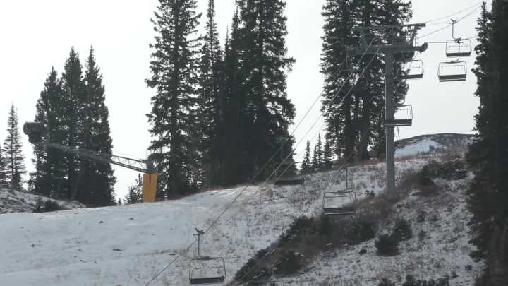 Warm weather, little snow cause hurdles at ski resorts